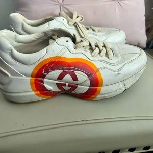 Women’s 10 Gucci sneakers in good condition